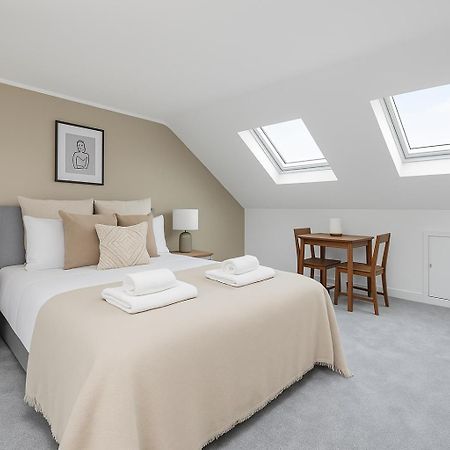 Bright Private Rooms - Peaceful Morden Location Londres Exterior foto